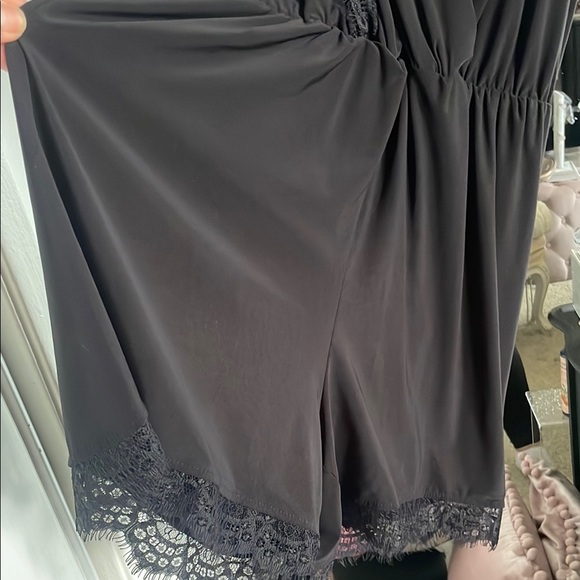 Black Sleeveless Lace romper size 0 plus XL - Picture 5 of 9
